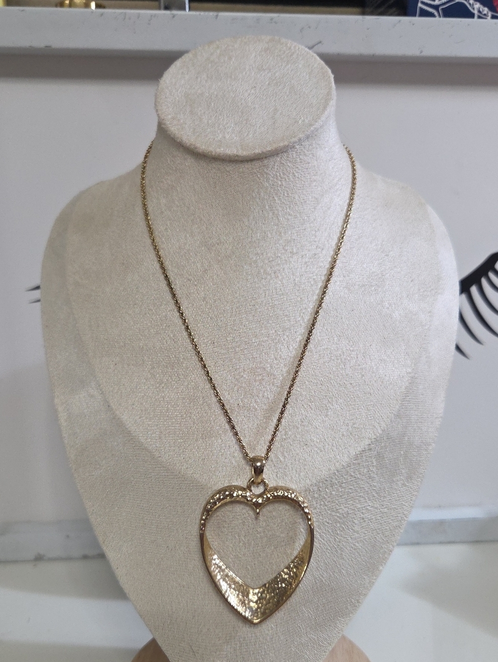 Delicate Gold Heart Outline Pendant Necklace for Women [0153]
